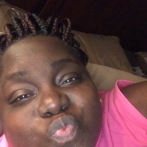 Meet your Posher, Keisha